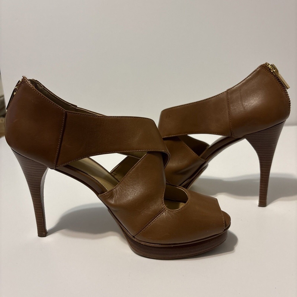 EUC MICHAEL MICHAEL KORS Brown Leather Platform‎ Sandals Heels Back Zip Size 8 M - Picture 5 of 9